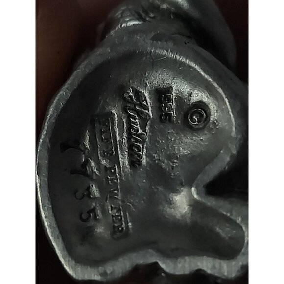 VINTAGE 95 Fine Pewter Sleeping Baby Girl Elephant With Pink Bow Collectible 1" - Picture 6 of 7